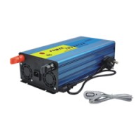 1500瓦修正波带充电逆变器