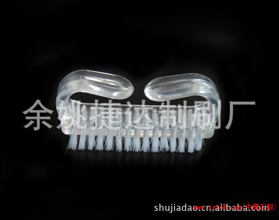 569288917_1236787696