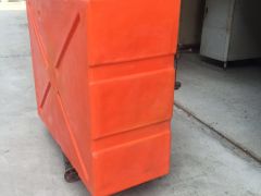 【塑料浮筒厂家在品牌推广中融入文化营销】