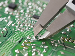 PCBA清洗剂的选择及不同PCBA清洗方法的比较