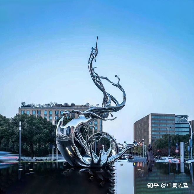 如何將科技元素融入景觀雕塑設(shè)計中?