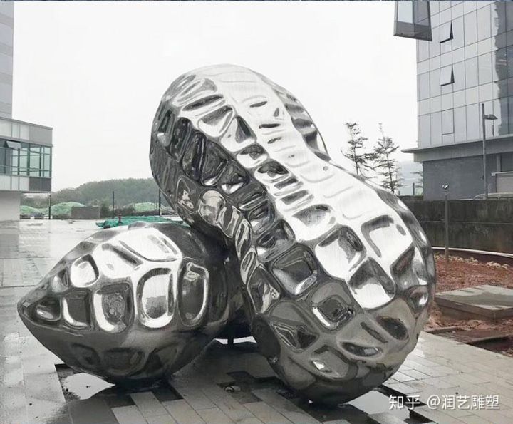 玻璃鋼雕塑的使用年限大概是多少？